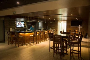 Área de Descanso del Vestidor de Caballeros